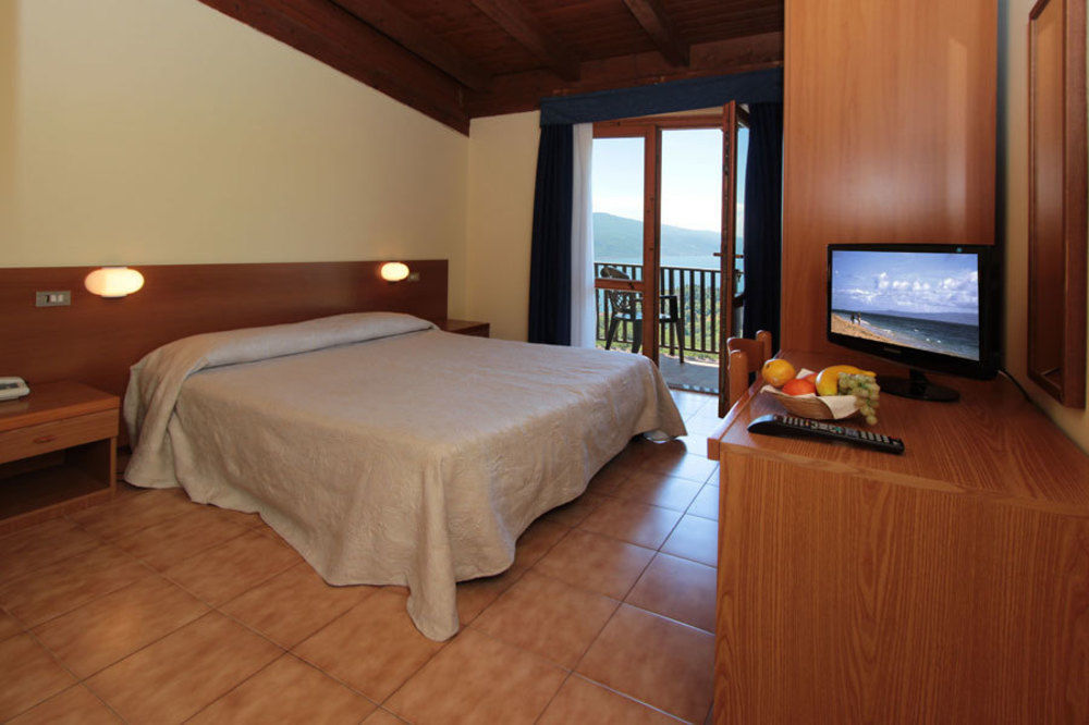 Park Hotel Faver Tremosine Exterior photo